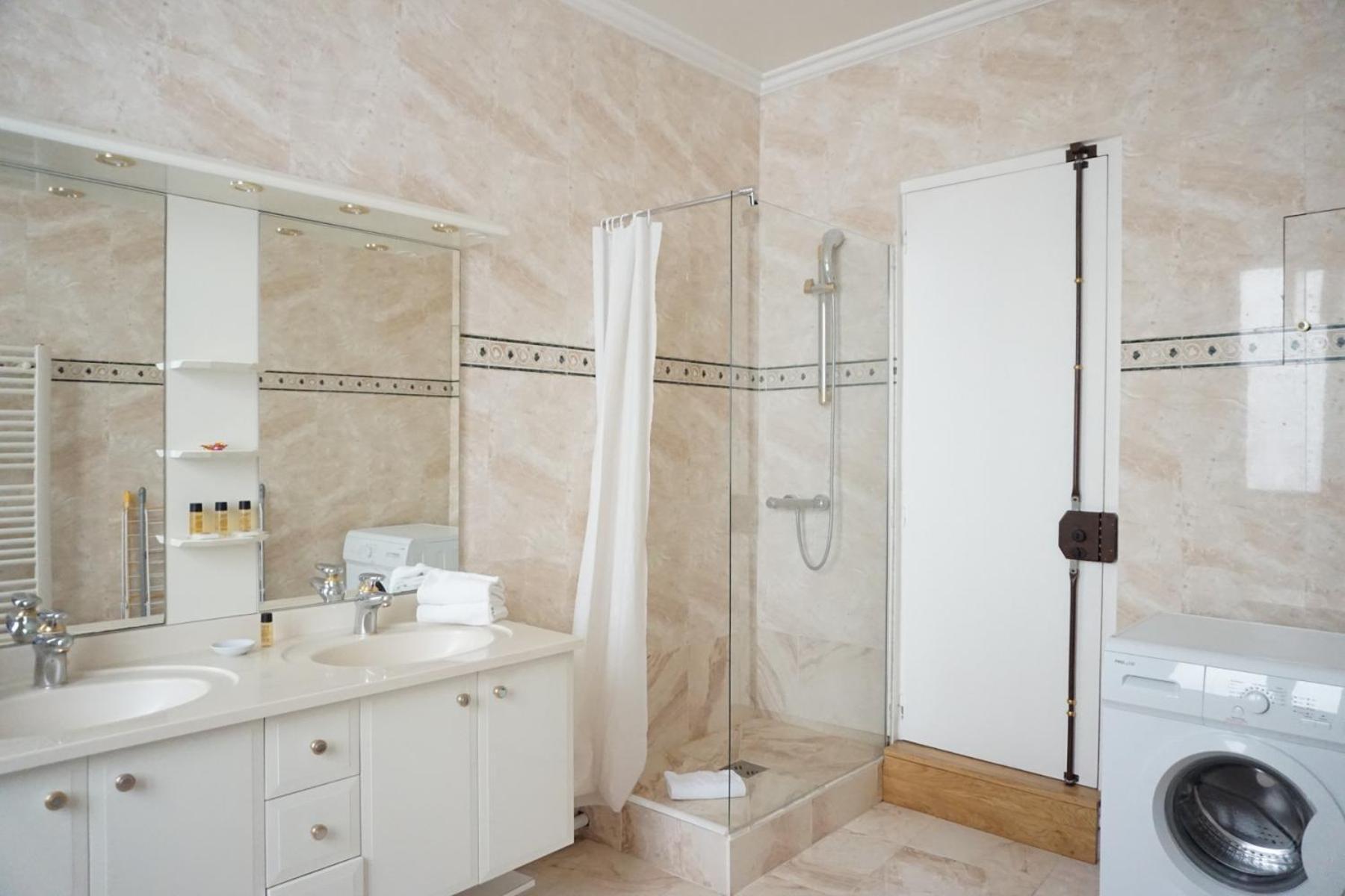 Appartamento Avenue D'iena - 16